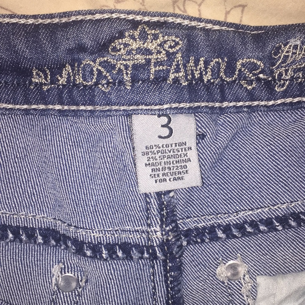 American Eagle light colored shorts! - Picture 3 of 3